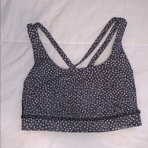 Lululemon sports bra size 4